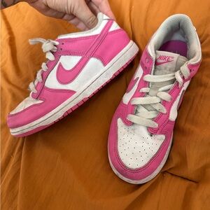Nike Kids Sneakers in Pink and White